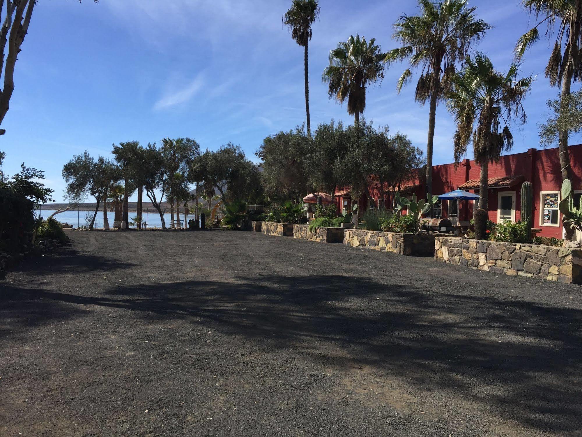 Old Mill Hotel San Quintin Exterior photo