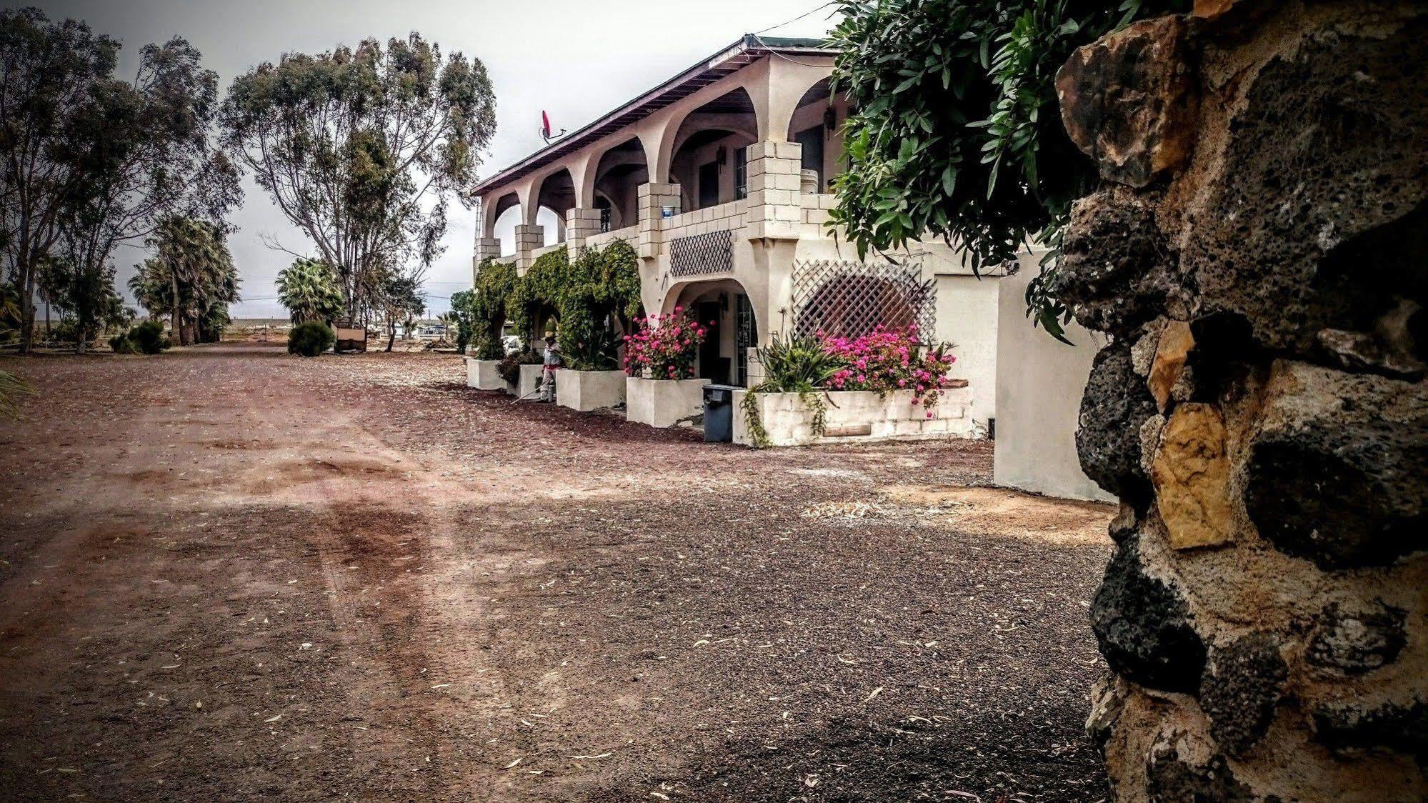 Old Mill Hotel San Quintin Exterior photo