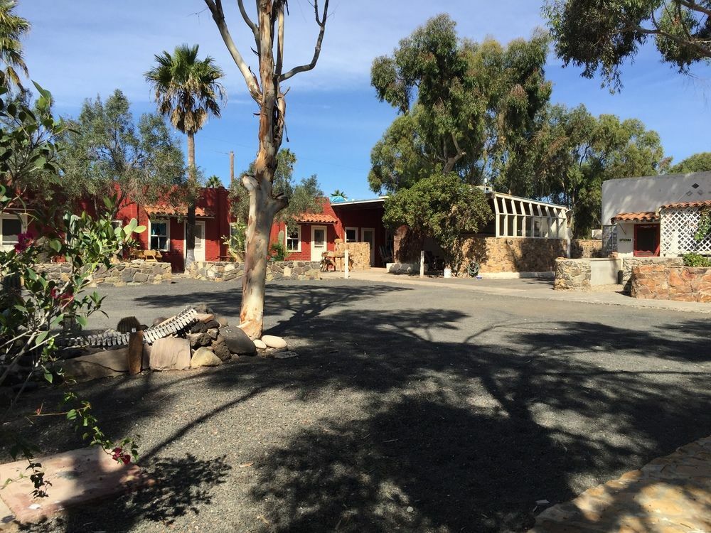 Old Mill Hotel San Quintin Exterior photo
